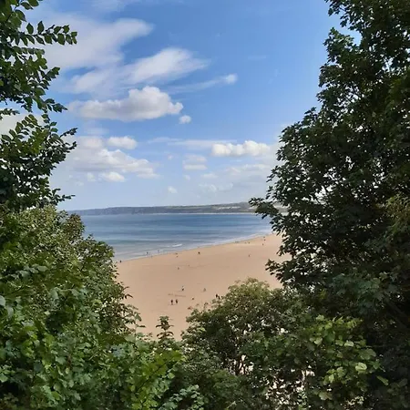 Brigg View * Filey